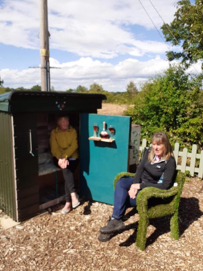 Glamping Malvern Shepherd Hut Exterior photo