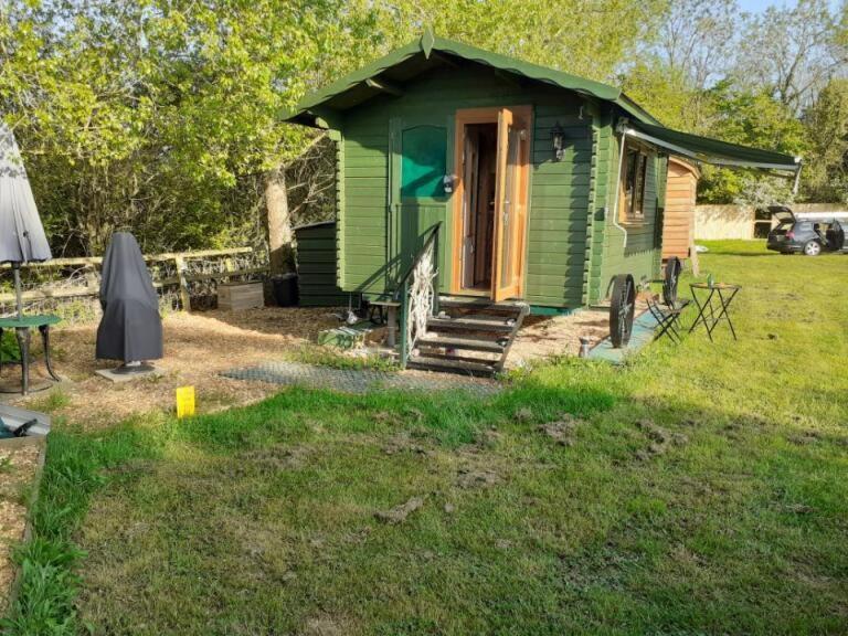 Glamping Malvern Shepherd Hut Exterior photo